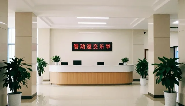 如何应对行业资讯获取不畅的问题，提升推广效果